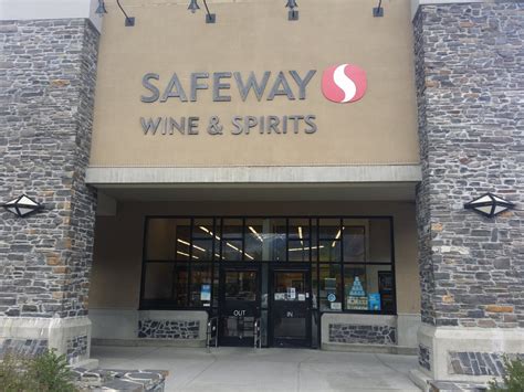 Safeway Liquor Store, Liquor store in Kelowna, British Columbia, 1500 Banks Road, 300, Kelowna, BC V1X 4J1 Hours of Operation & Customer Reviews. . Safeway liquor store